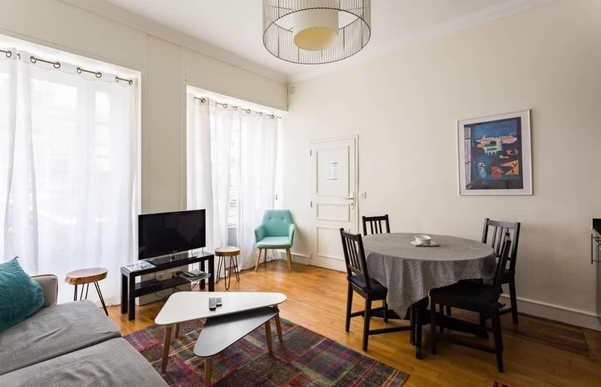Le Chapitre - Appartement Cosy, Centre Historique Rennes Eksteriør bilde